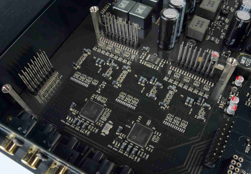 HELIX V EIGHTEEN DSP -  18 Channel Amplifier With 20 Channel DSP