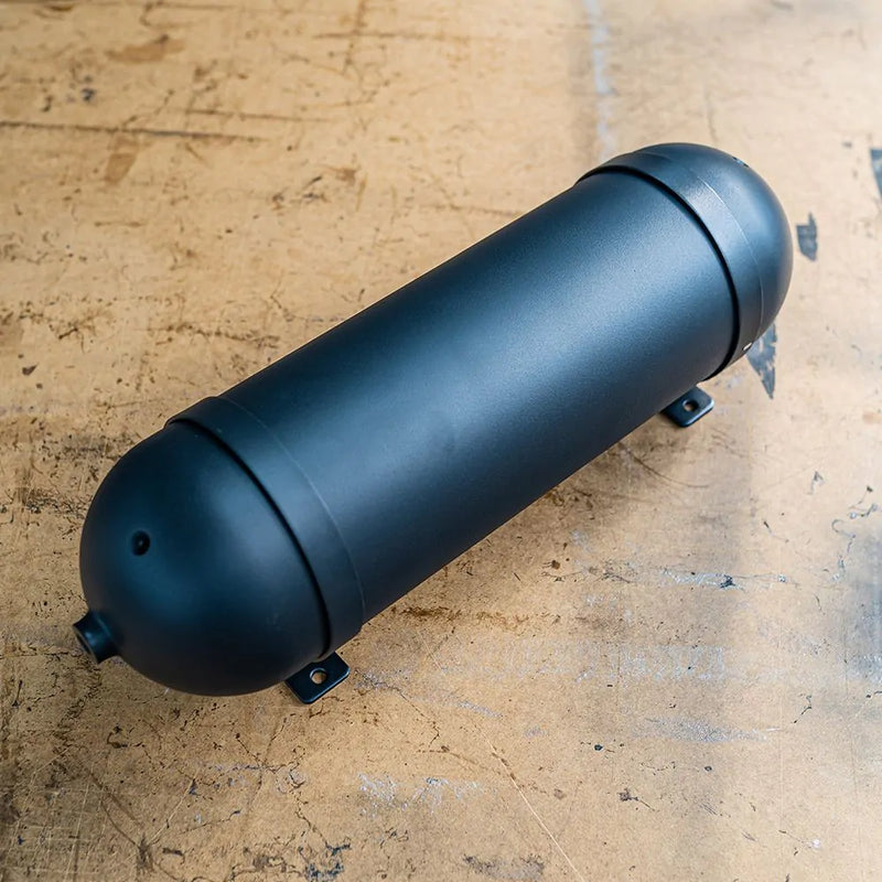 24 " 3 Gallon Black Seamless Tank By CompressAir